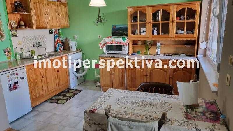 Продава се Тристаен апартамент в Пловдив, Център - 100 кв.м за 1900 €/кв.м - Снимка #4