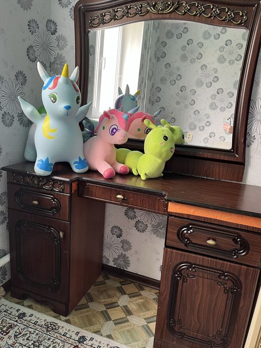 Продается шкаф и камодом