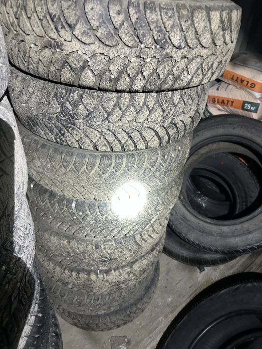 Продам 2 комплекта зимней резины