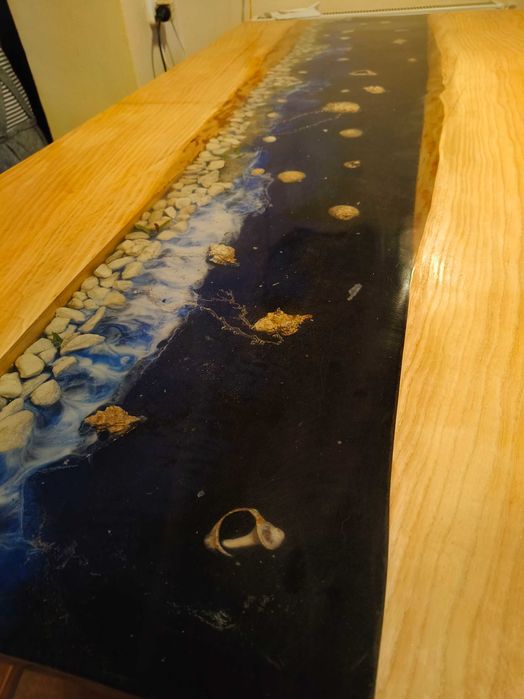 Masa Living Lemn masiv (Frasin) + Rasina epoxidica - model unic