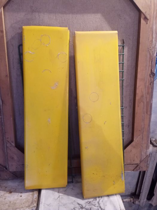 Продам навесную полочку