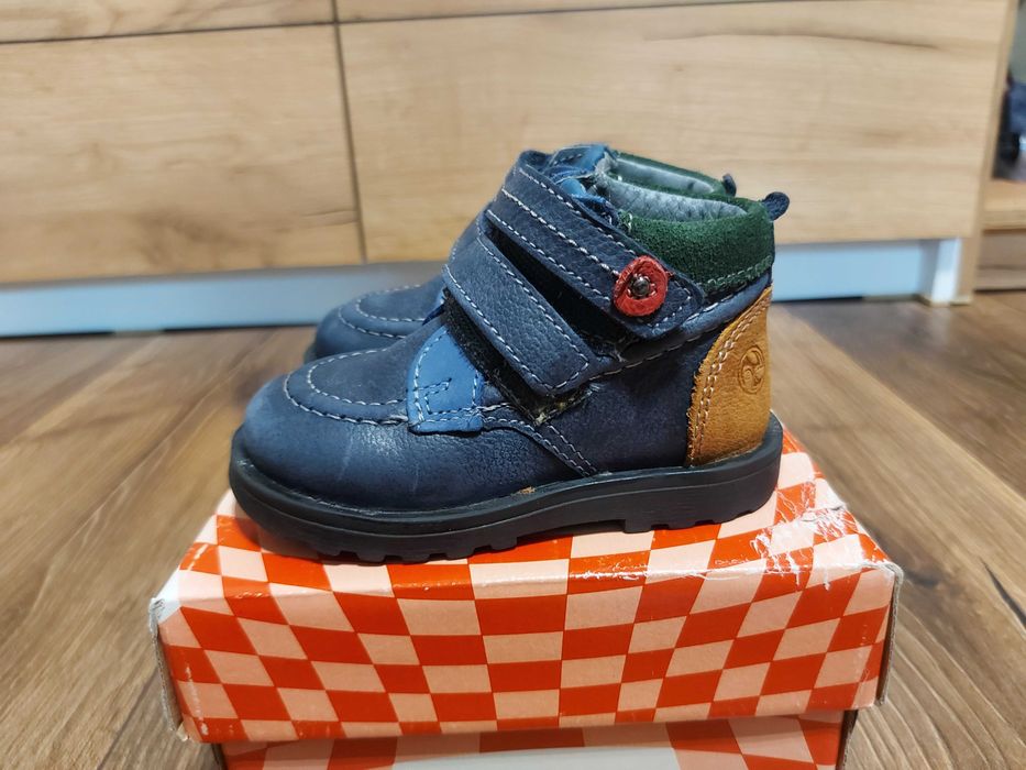 Ghete pentru copii ,nr.20 ,piele naturala