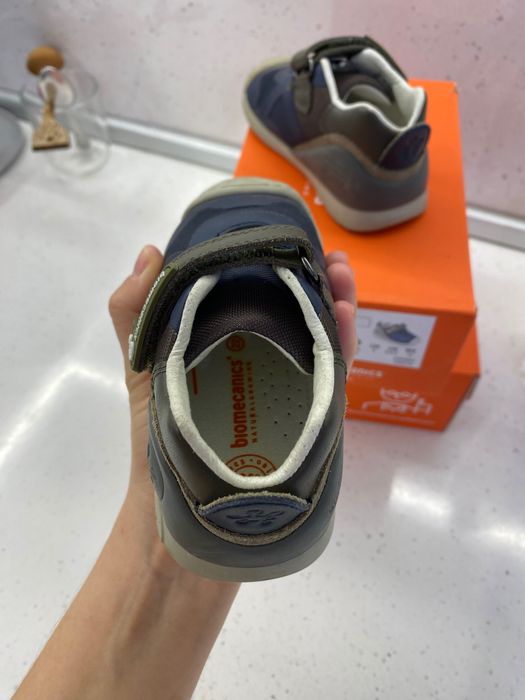 обувки Biomecanics