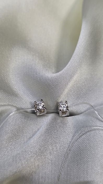 Пусеты с бриллиантами новые