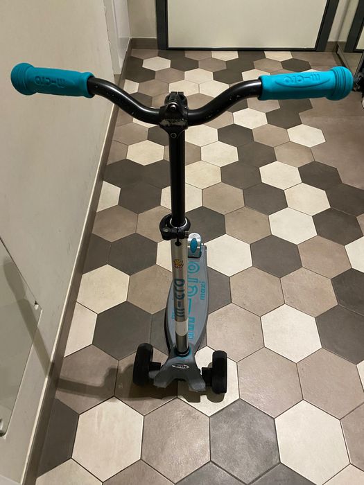 Детска тротинетка Micro Maxi, 5-12г