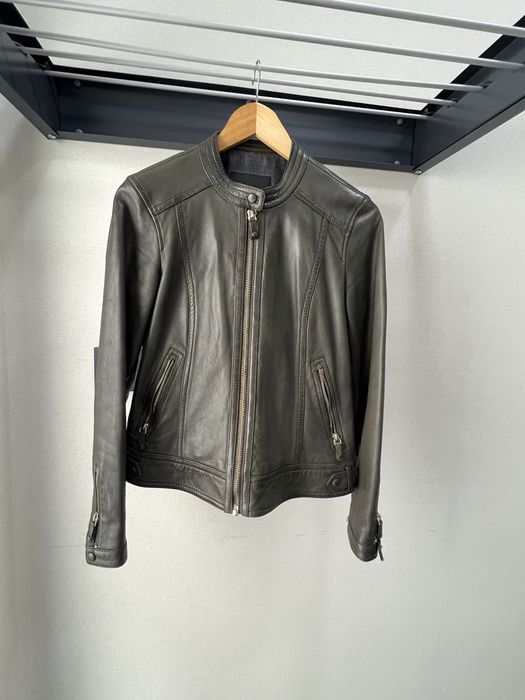 Кожанная куртка женская