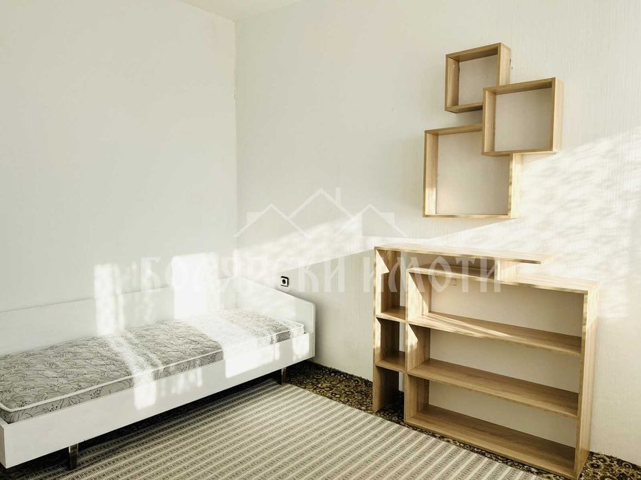 Просторен апартамент с 3 спални до парк Дружба