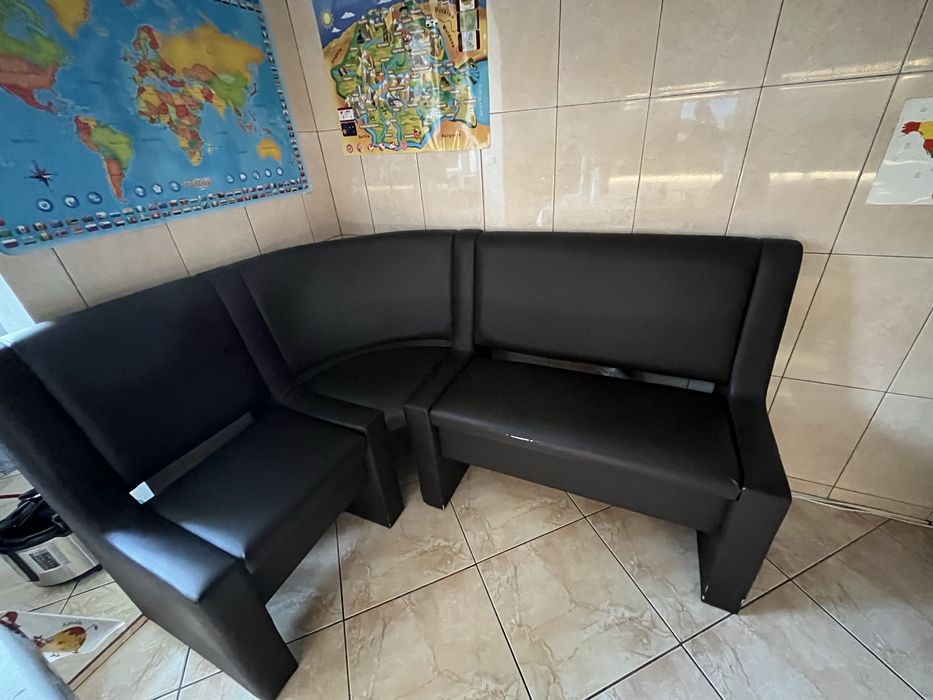 Coltar bucatarie cu spatiu depozitare