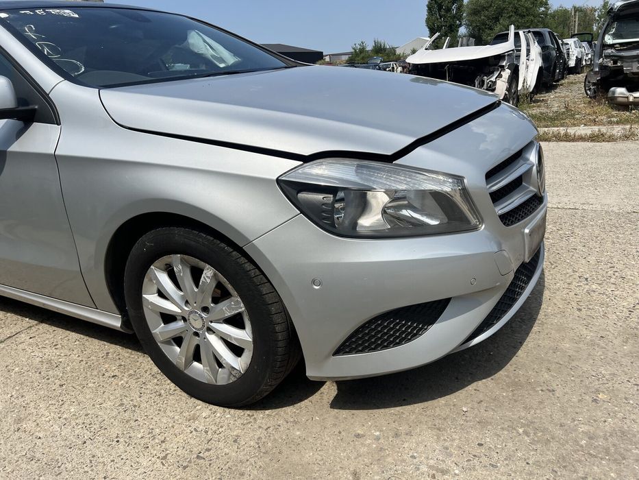 Fata completa Mercedes A-Class W176 2015