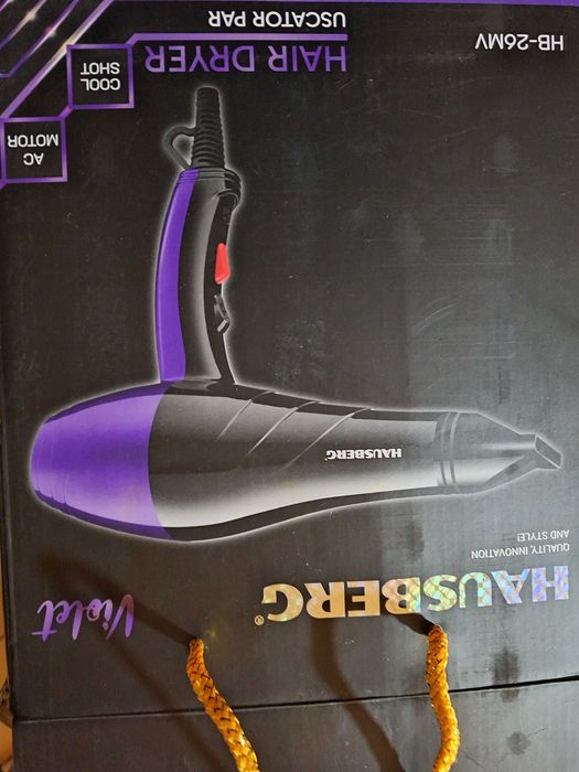 Uscator de par Hausberg HB26MV , Putere 2000W ,2 trepte de viteza