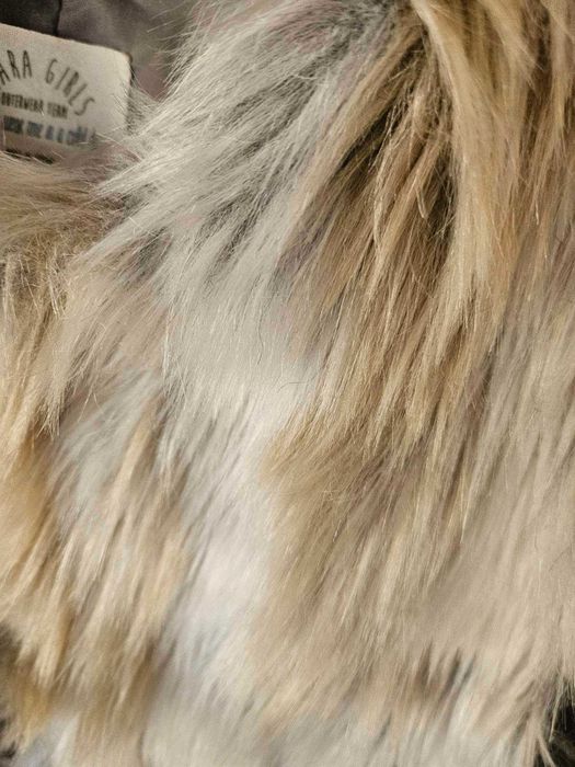 Елеци ZARA пухени