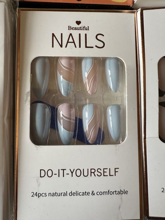 Изкуствени нокти