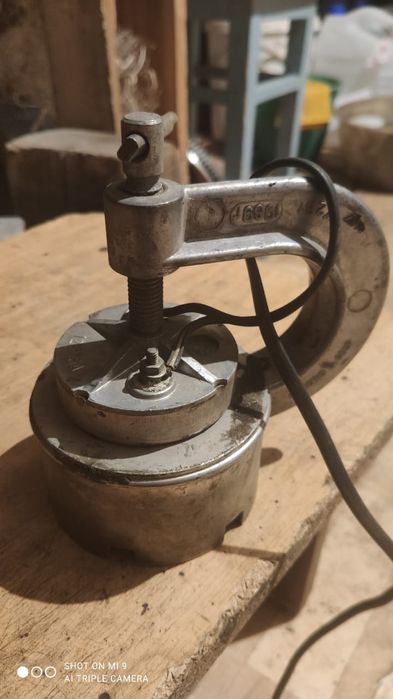 Продам капот на "ЛУАЗ".
