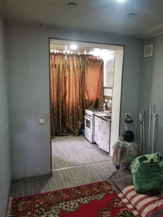 4х комнатная квартира на 1 этаже, со средним ремонтом, Супер