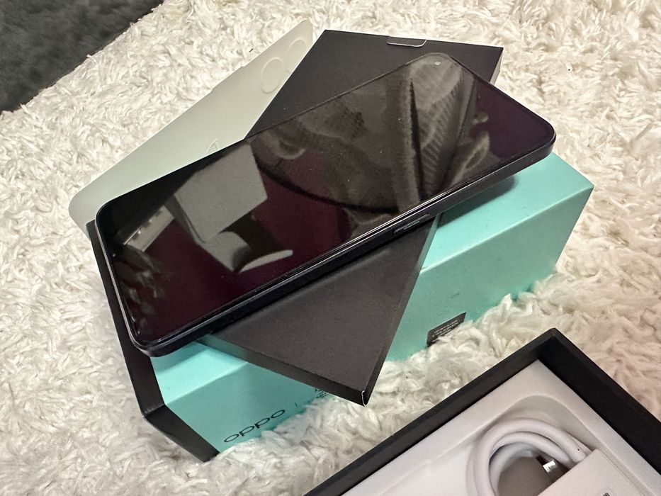 Telefon nou Oppo Reno8 DualSim 256 gb