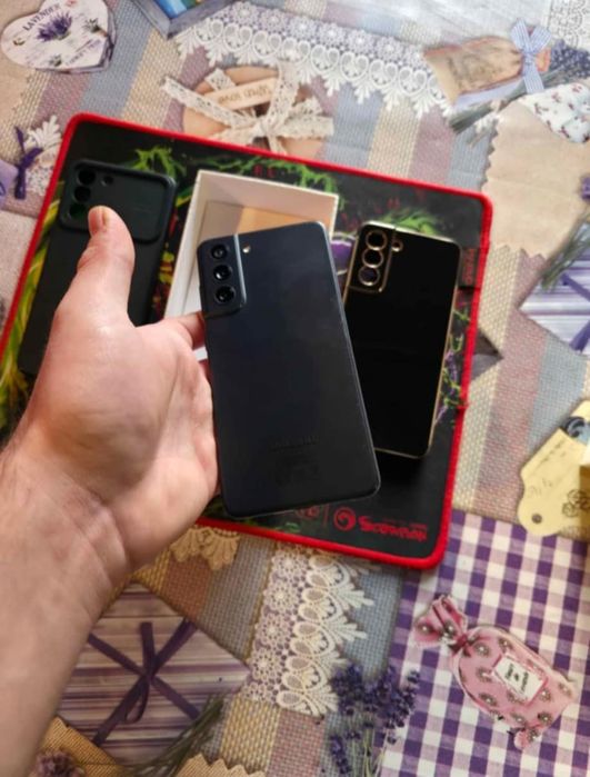 Vând Samsung S21 FE