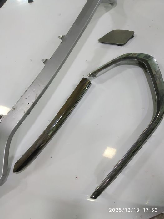 X-Ray cross Переднего бампера элементы