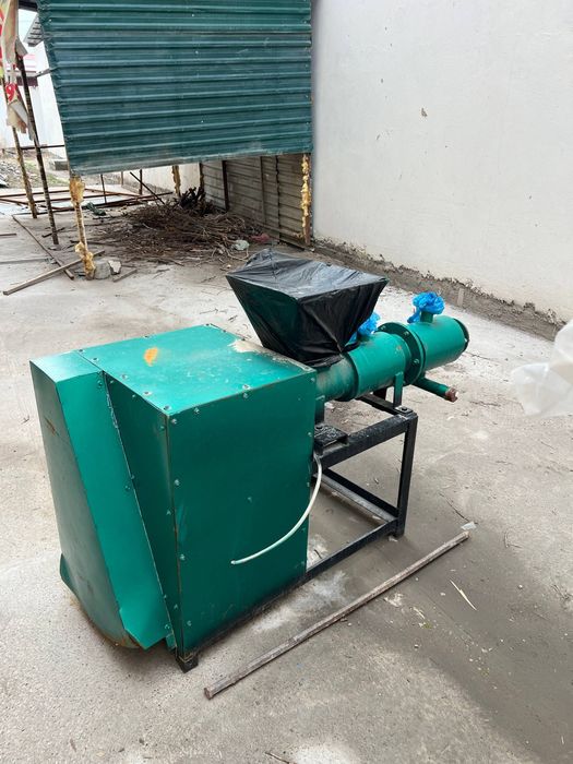 Reaktor va sovun apparat sotiladi