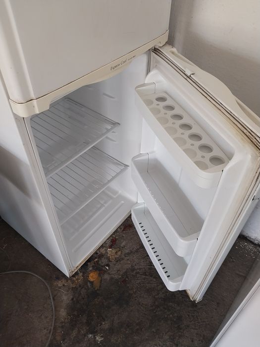 Холодильник саттылады бу рабочий