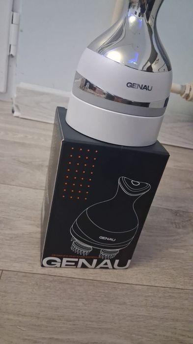 Продаю Массажёр Genau новый
