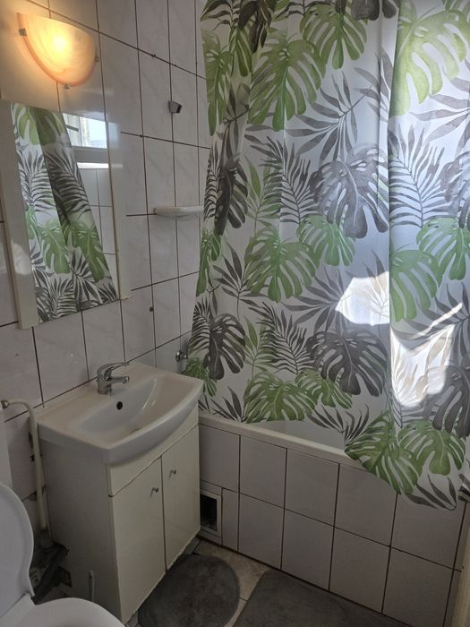 Închiriez apartament 2 camere
