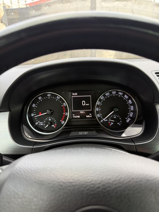 Skoda Fabia 1.2 TSI , 110 CP