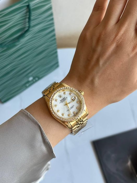 Женские Люксовые часы