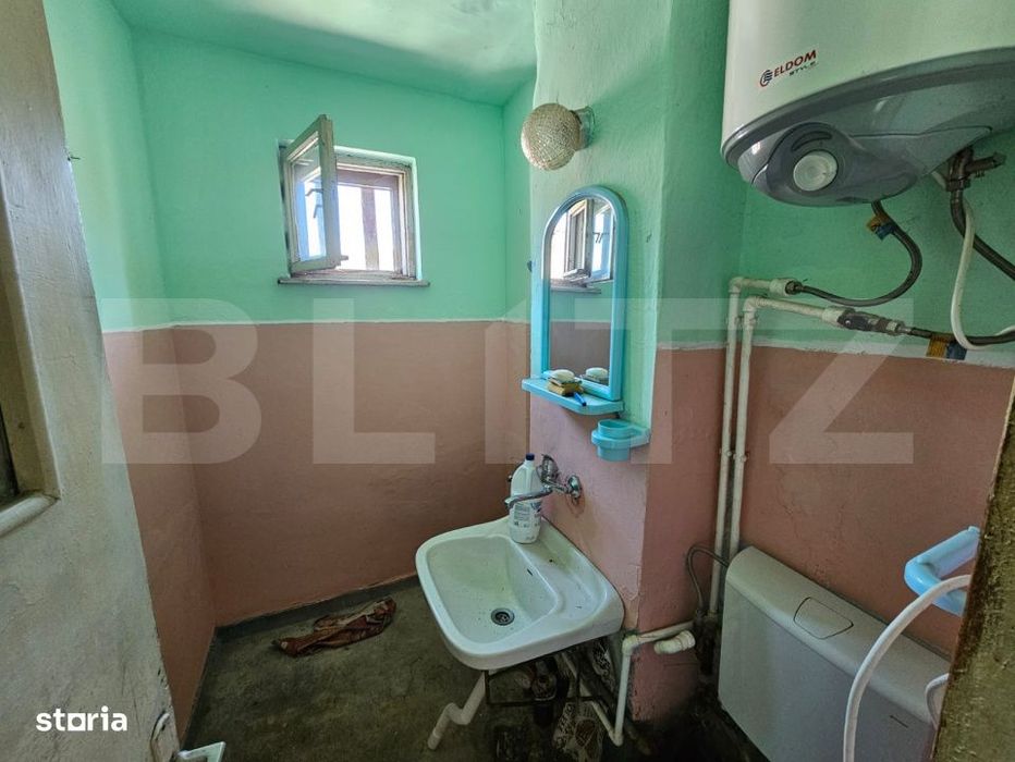 Apartament 2 camere, 52 mp, decomandat, etaj 2 – necesita renovare,