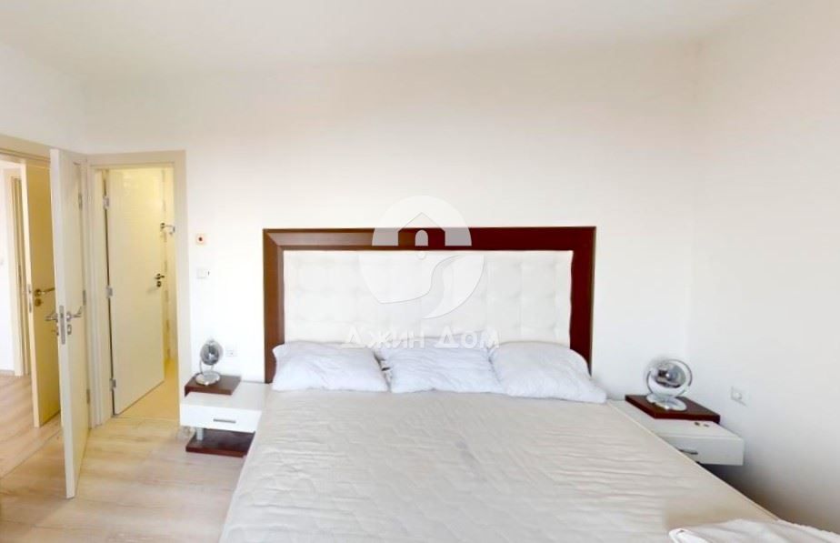 Продава се Тристаен апартамент в с. Кошарица, Област Бургас - 94 кв.м за 1011 €/кв.м - Снимка #7