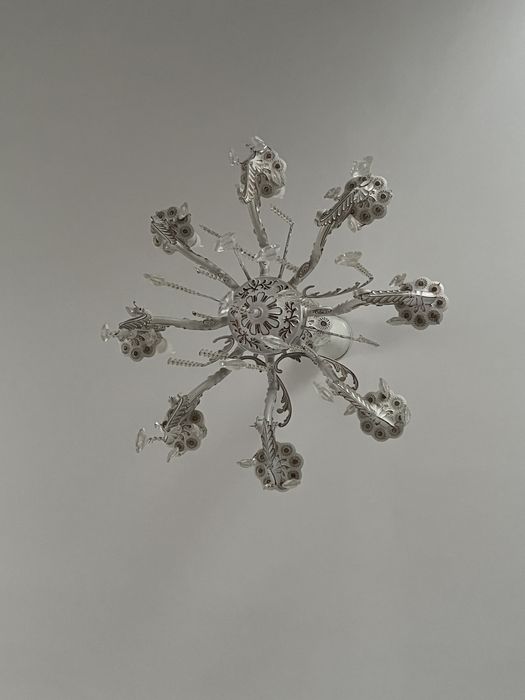 Продам люстра