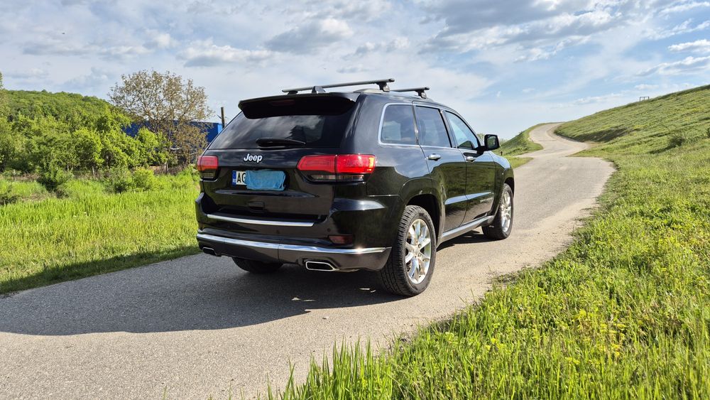 Jeep Grand Cherokee Summit