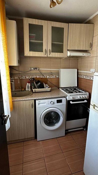 Inchiriez apartament 2 camere, Micro 14