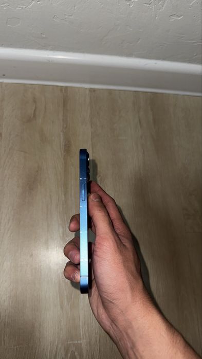 айфон 13 гарантиясы жок