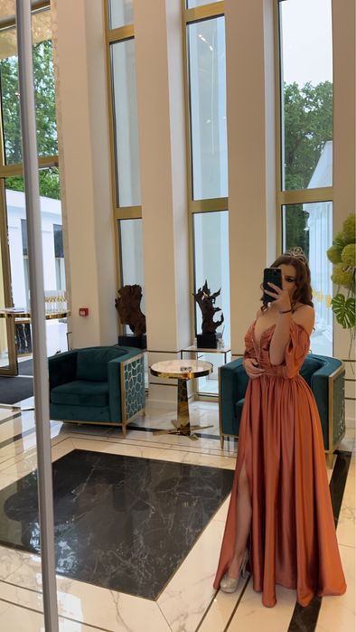 ‼️URGENT‼️ Vand rochie in stil medieval