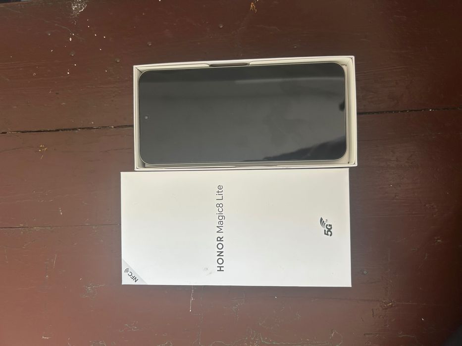 Honor Magic8 Lite ЧИСТО НОВ