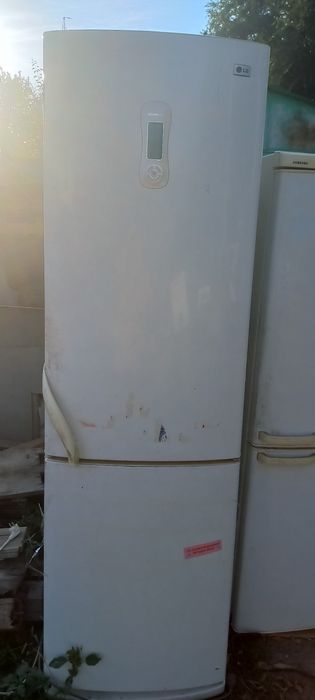 Продам холодильник
