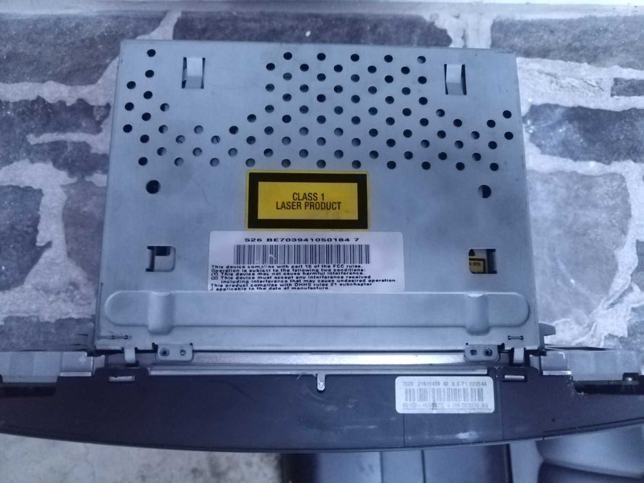 Мултимедия за Мерцедес w211