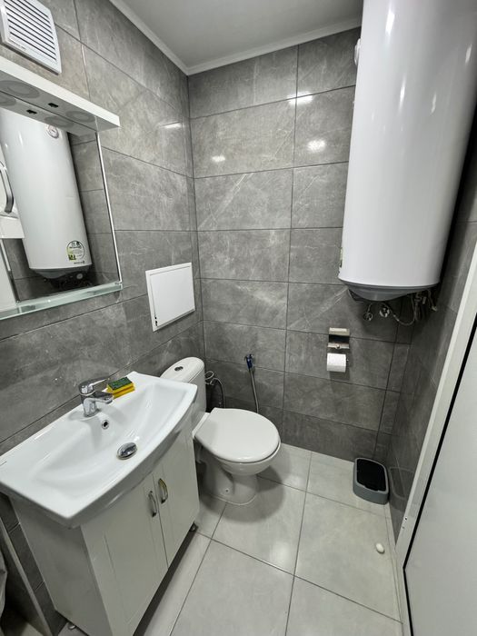 Дава се под наем Тристаен апартамент в Свиленград - 81 кв.м за 112200 € - Снимка #10