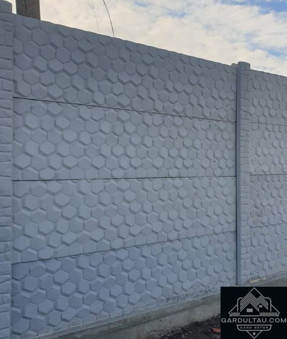 Gard beton placi de beton comprimat stâlpi de gard Oferim montaj