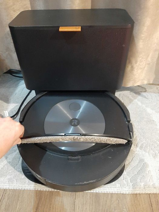 iRobot Roomba Combo j9