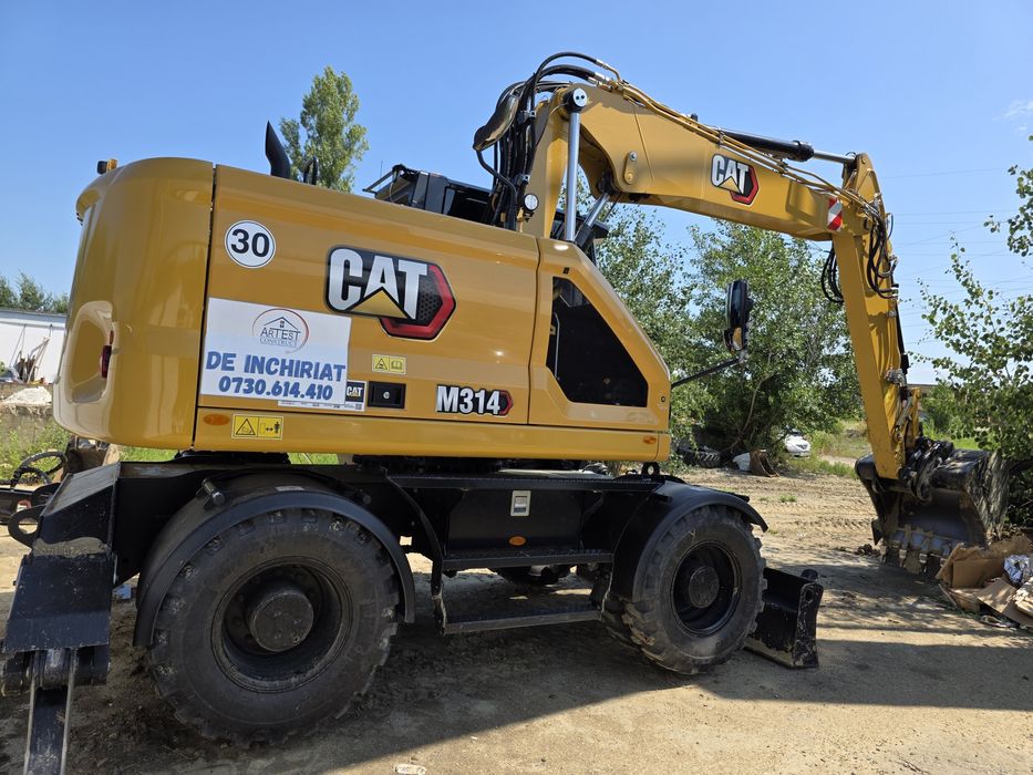 Inchiriez EXCAVATOR 16tone pe roti in Iasi si localitatii apropiate