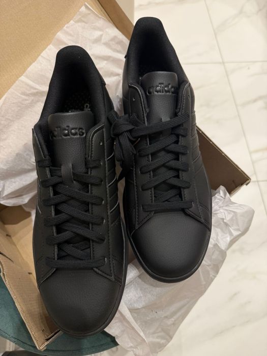 Кроссовки Adidas оригинал 44 размер