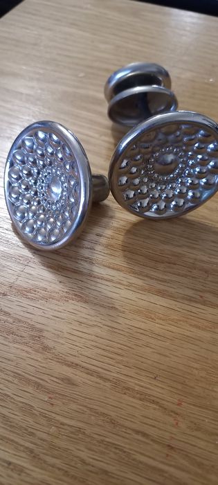 Металлическая двусторонняя ручка