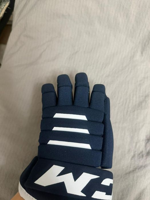 Продам перчаткам для хоккей