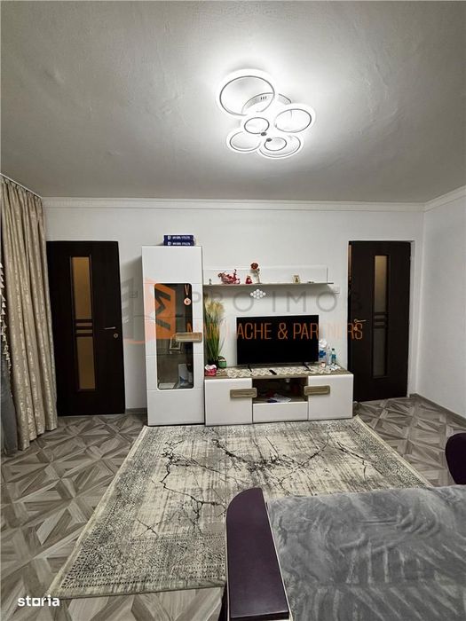 Apartament 2 camere cf 2 semidecomandat zona Micro 14 — fotografia 1