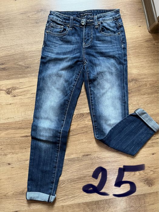 Костюмы и джинсы девочковые