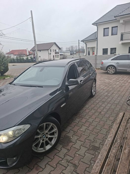 Vînd Bmw f11 530