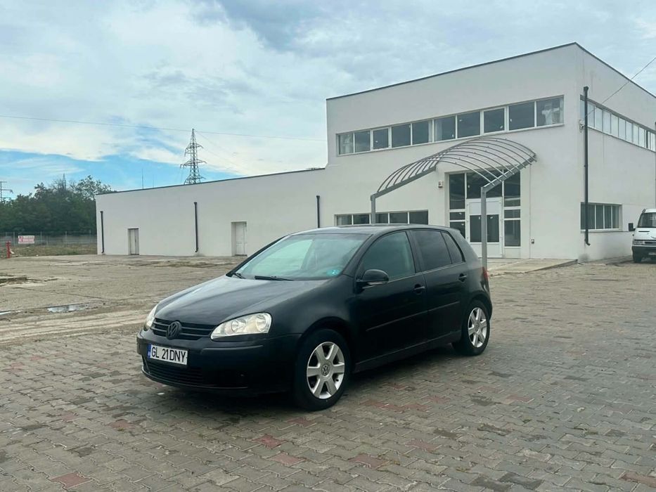 Volkswagen Golf diesel, 1.940 € — imagine 1