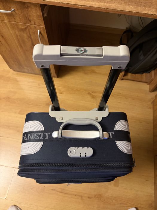 Чисто нов голям куфар / сак