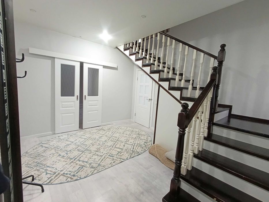 В продаже 5-ти комнатный коттедж